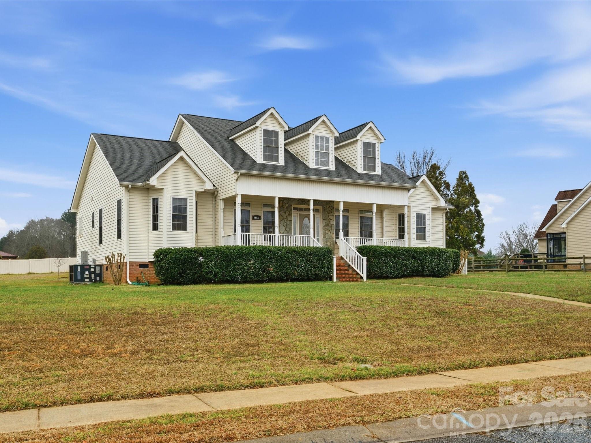Stoneridge Lakes - Residential