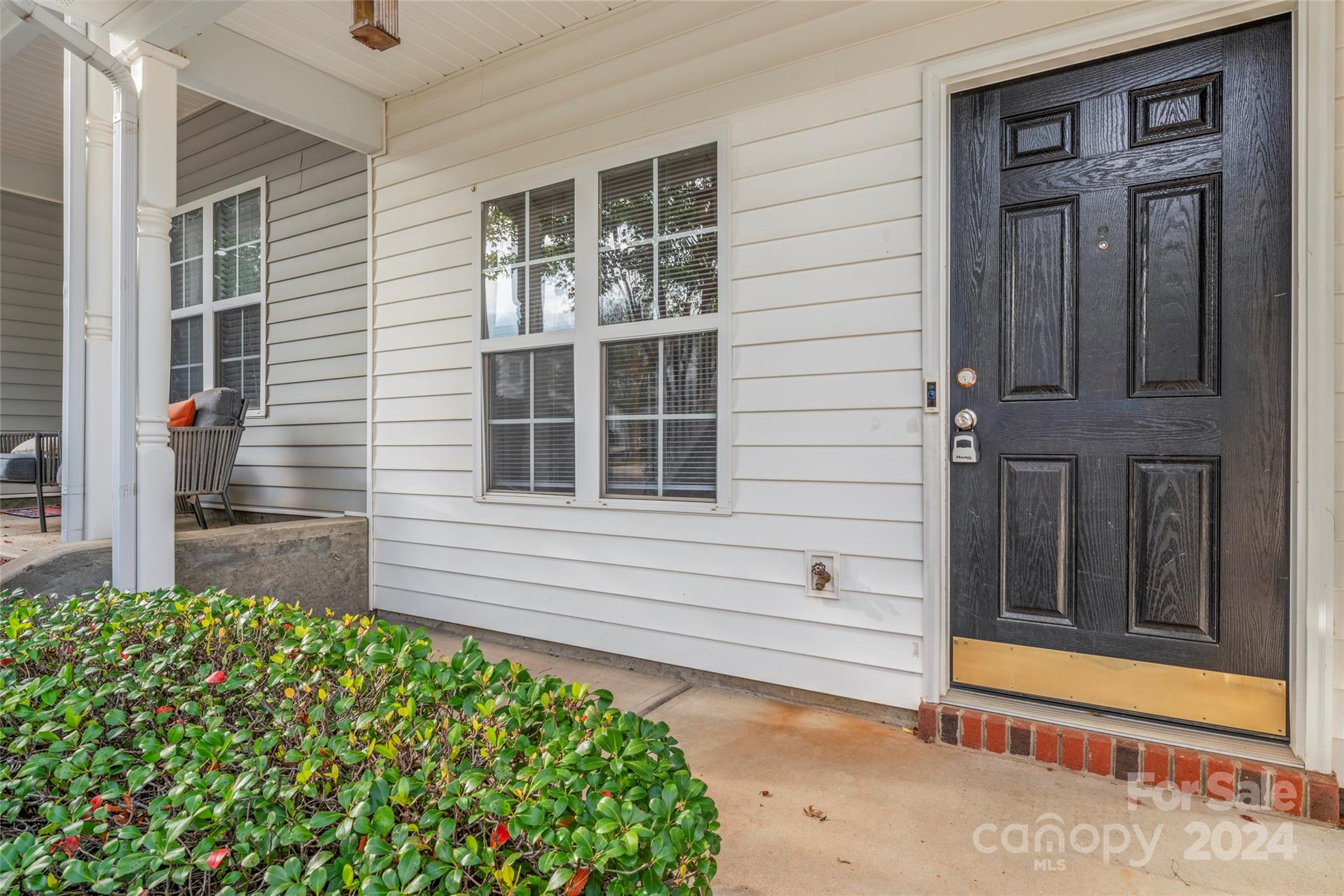 Charlotte Pines - Residential