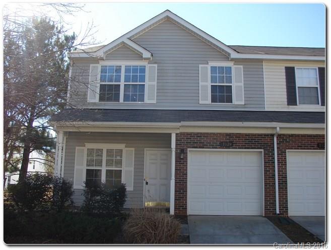 Immaculate townhouse located in the Cascades at River Crossing comples in Fort Mill! This home features 2 bedrooms, 2.5 bathrooms. Cozy living room and spacious kitchen with lots of cabinet space and breakfast area. One car attached garage. Rear features fenced in patio. Perfect opportunity to add your personal touch.