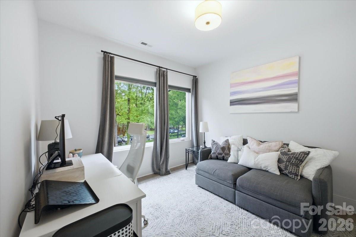 Commonwealth - Residential