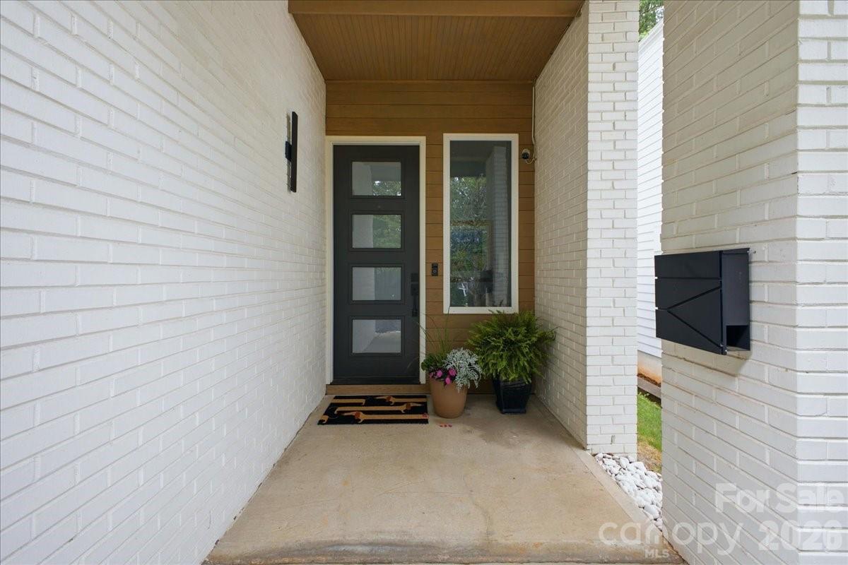 Commonwealth - Residential