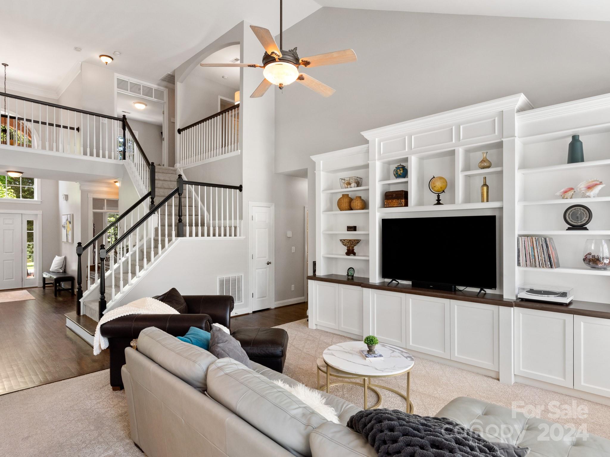 Lake Shore - Residential