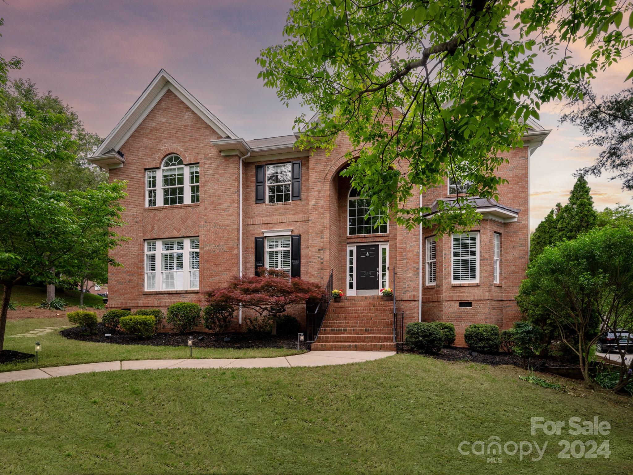 Lake Shore - Residential