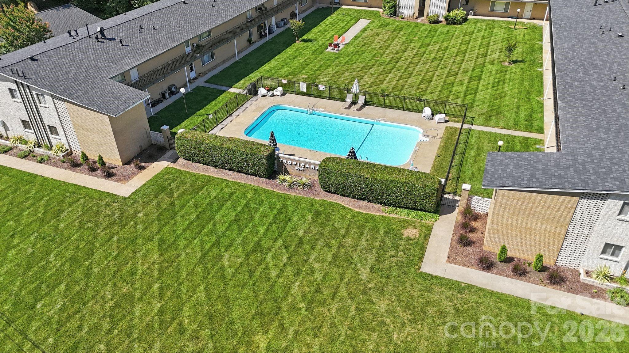 Tropicana - Residential
