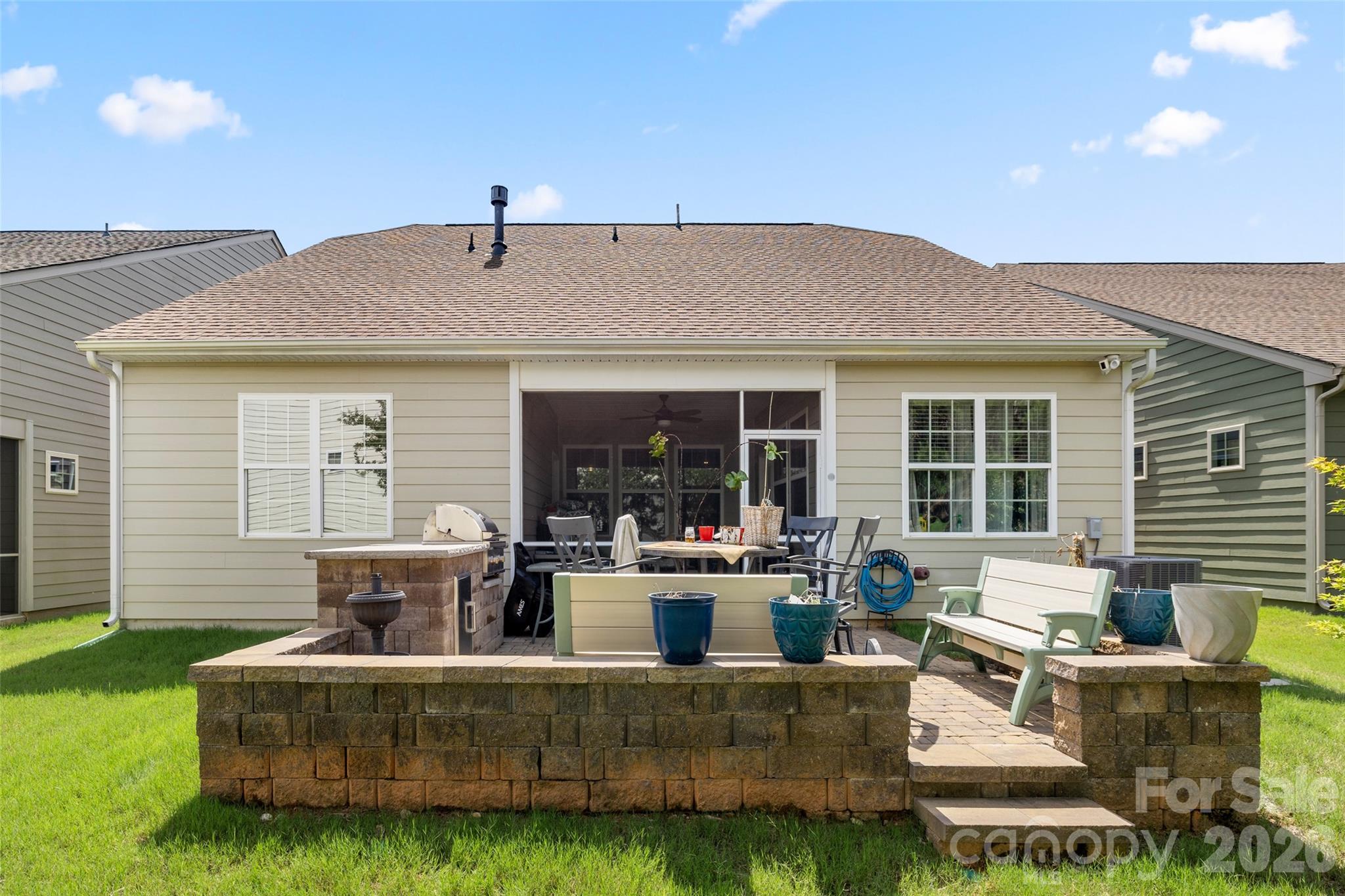 Summerhouse at Paddlers Cove - Residential