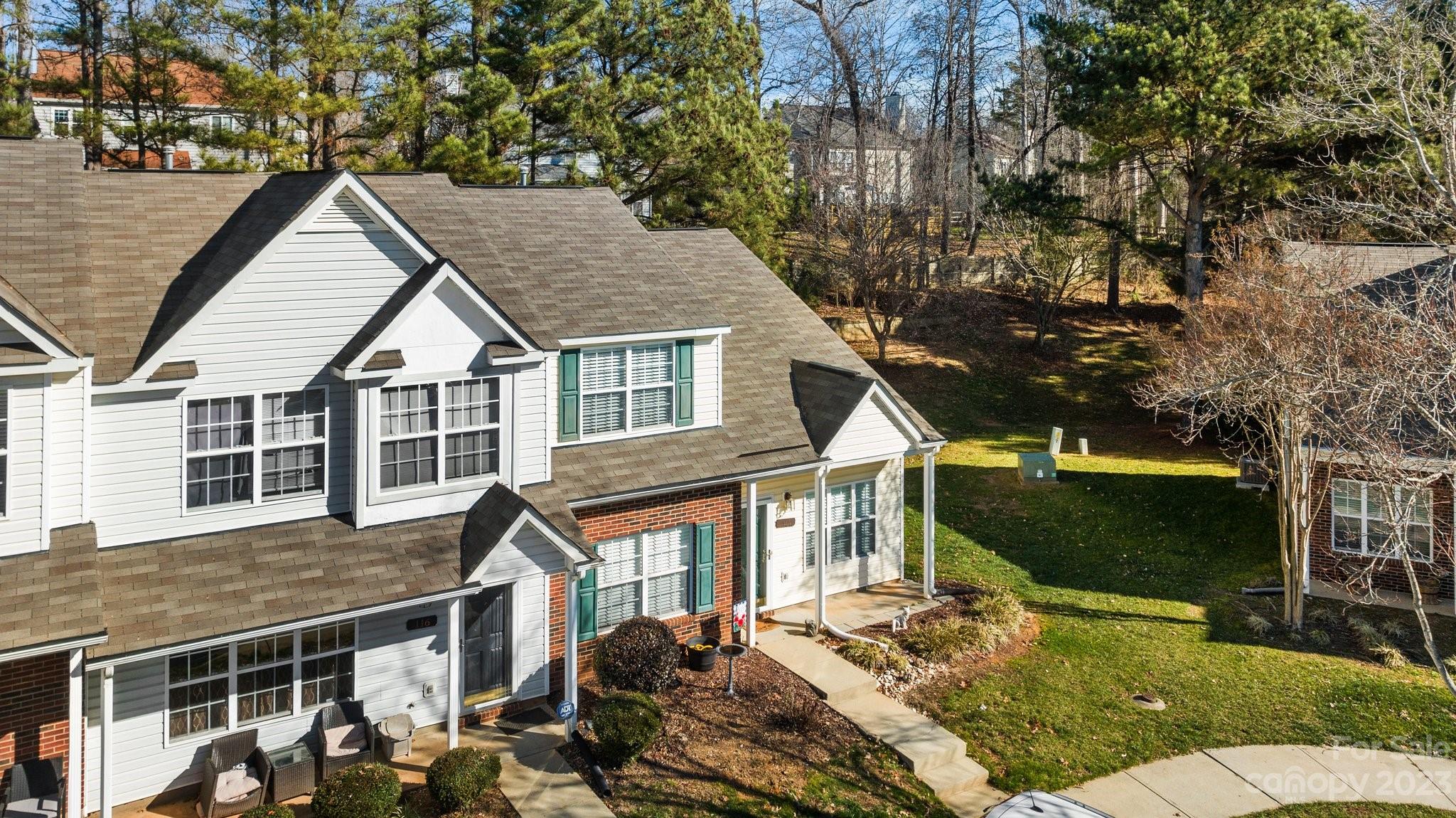 The Townes at River Crossing - Residential