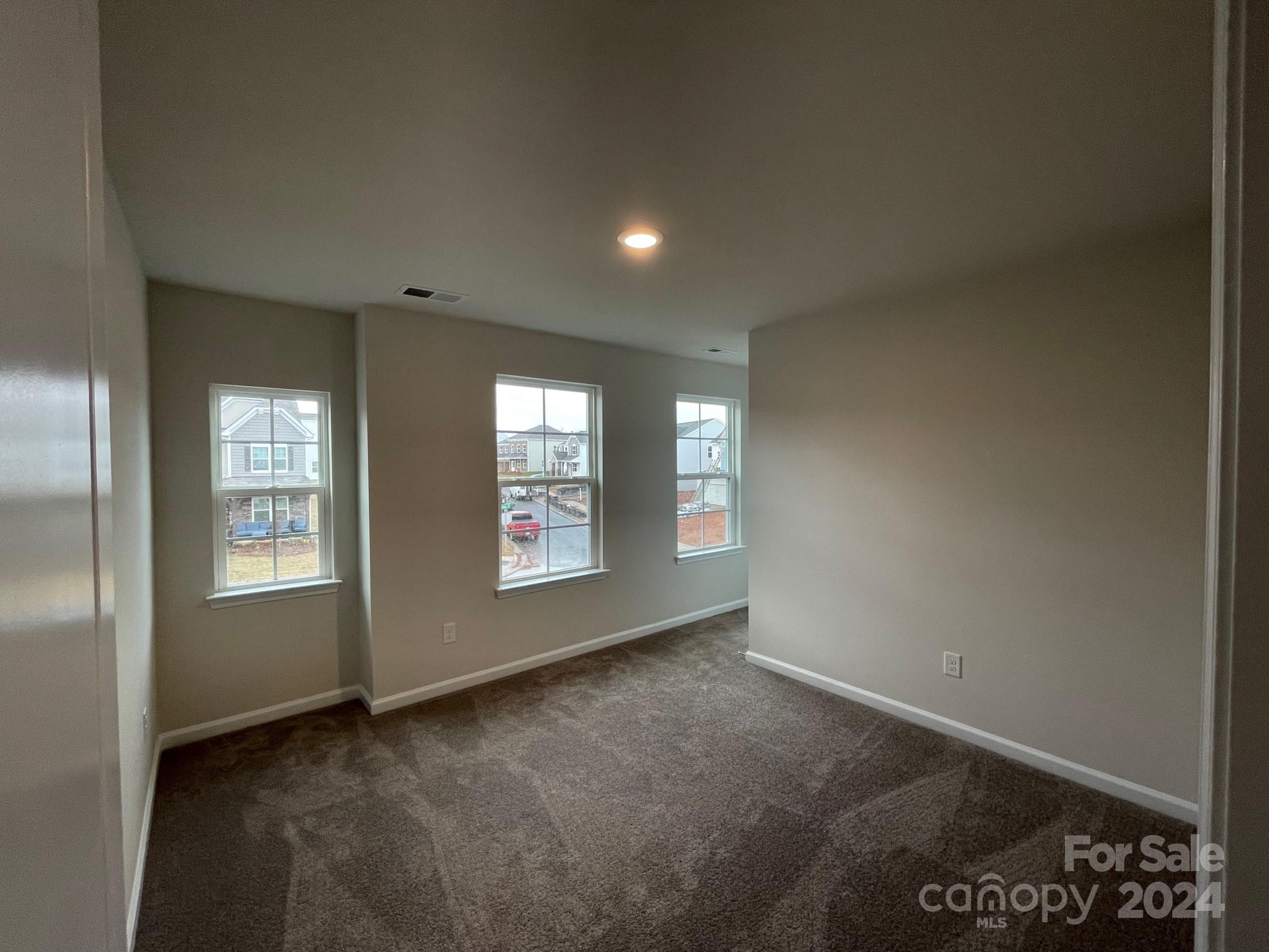 Elizabeth - Residential