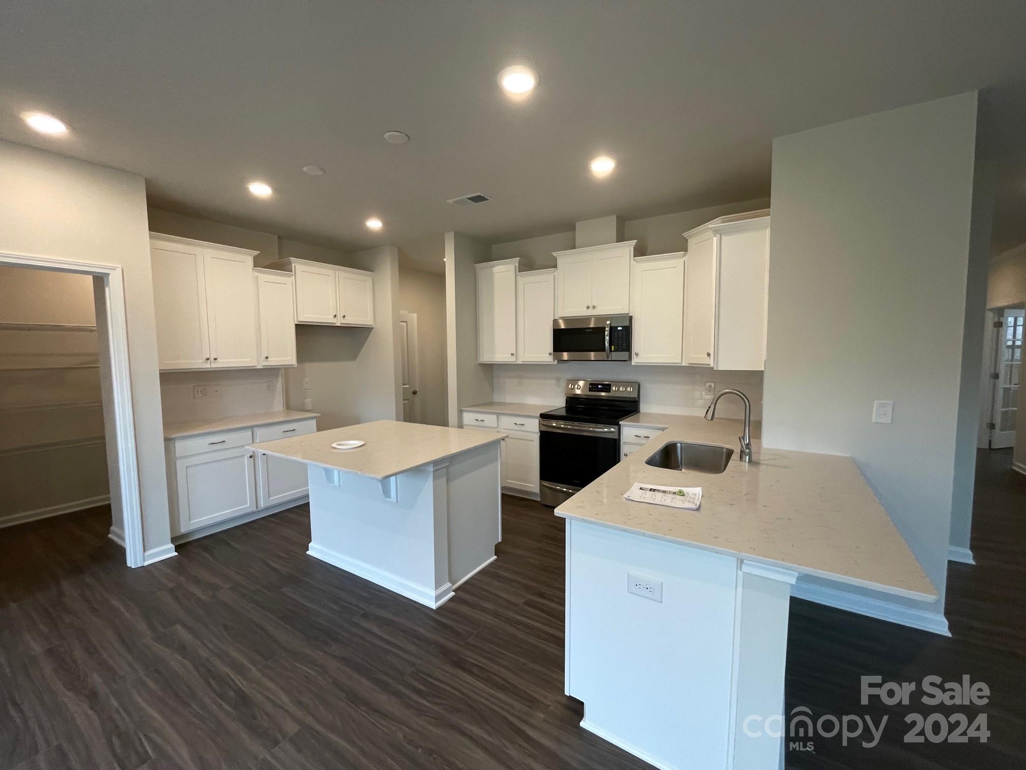 Elizabeth - Residential