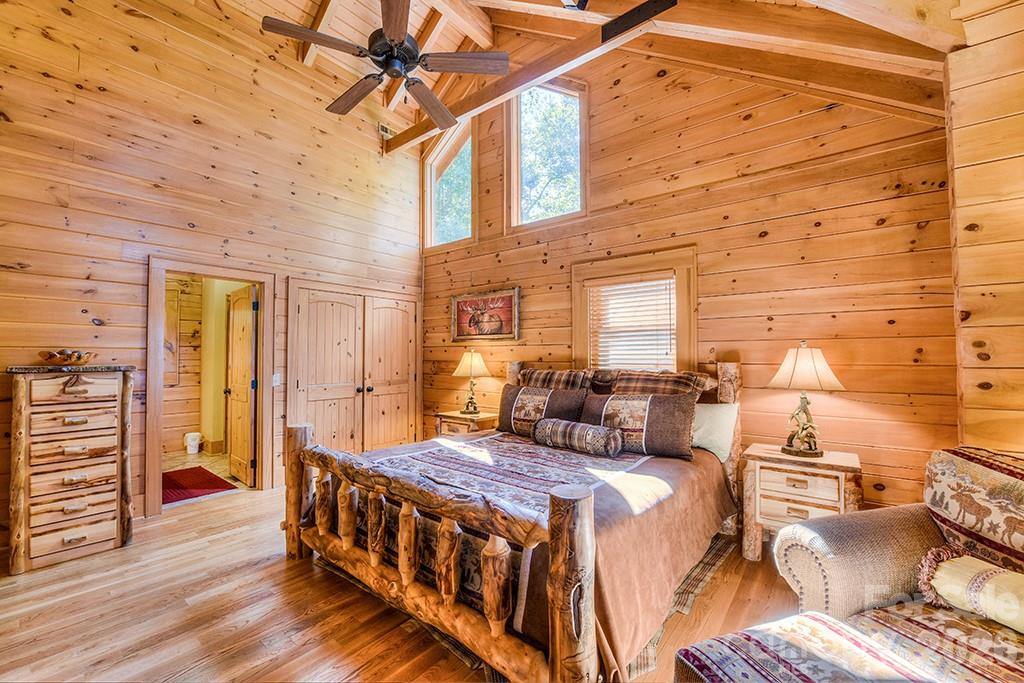 Smoky Mountain Retreat at Eagles Nest - Residential