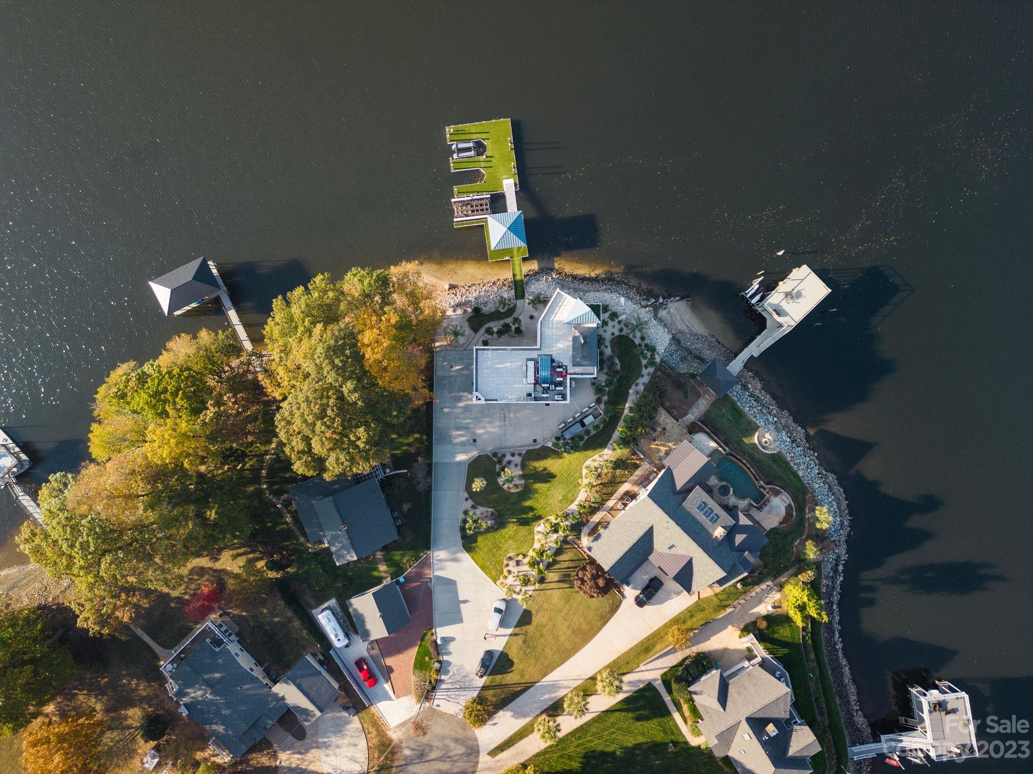Kiser Island - Residential