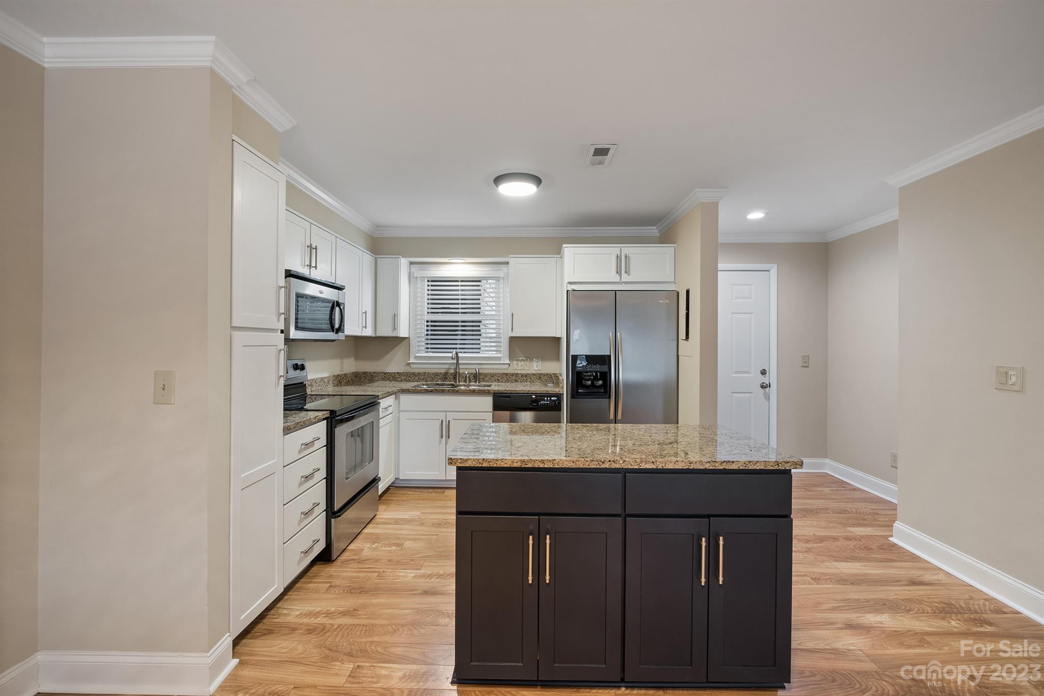 Emerald Point - Residential