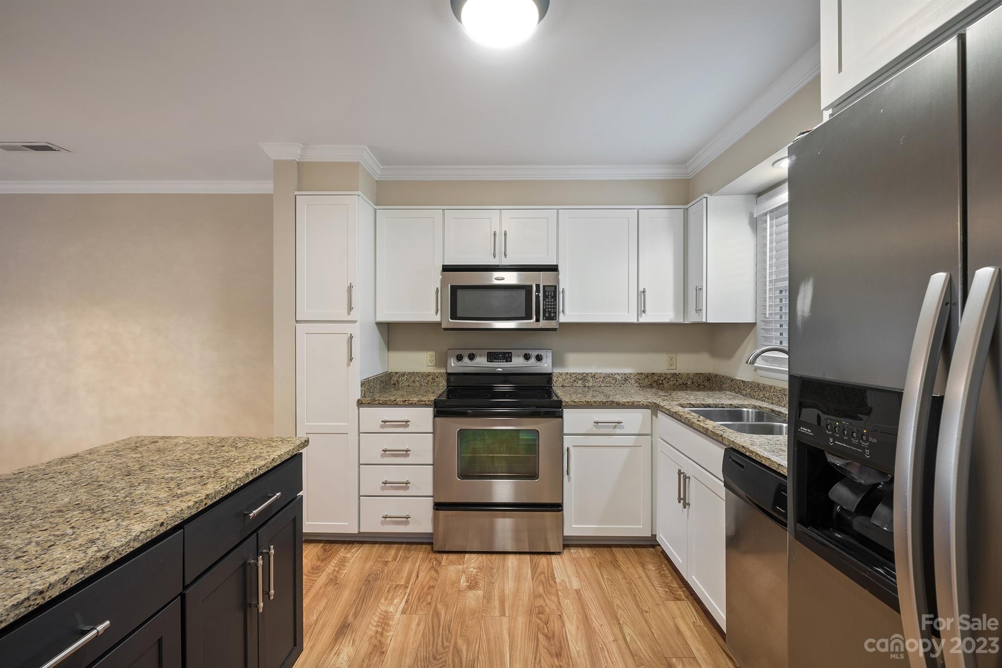 Emerald Point - Residential