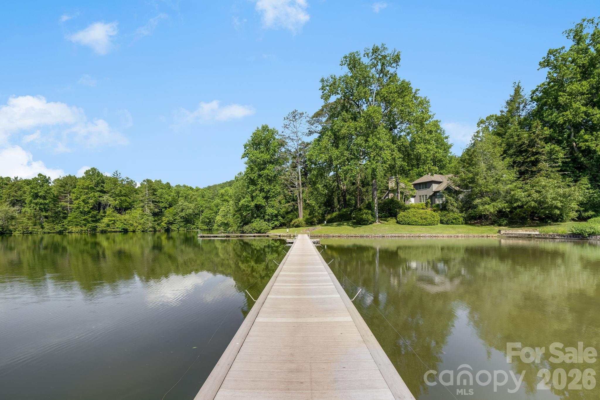 Straus Park - Land