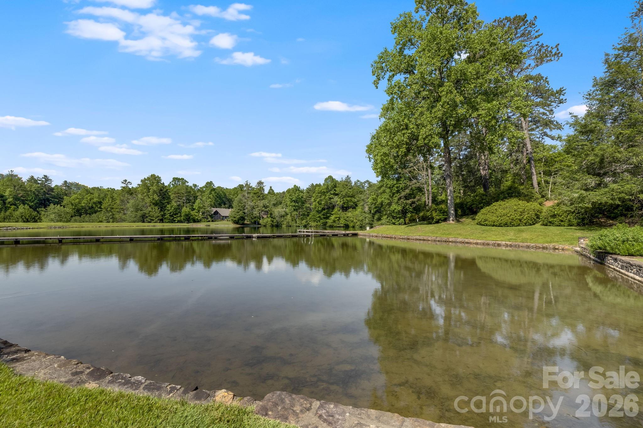 Straus Park - Land