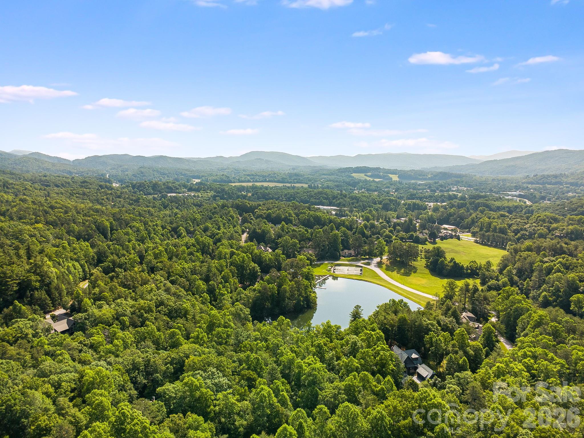 Straus Park - Land
