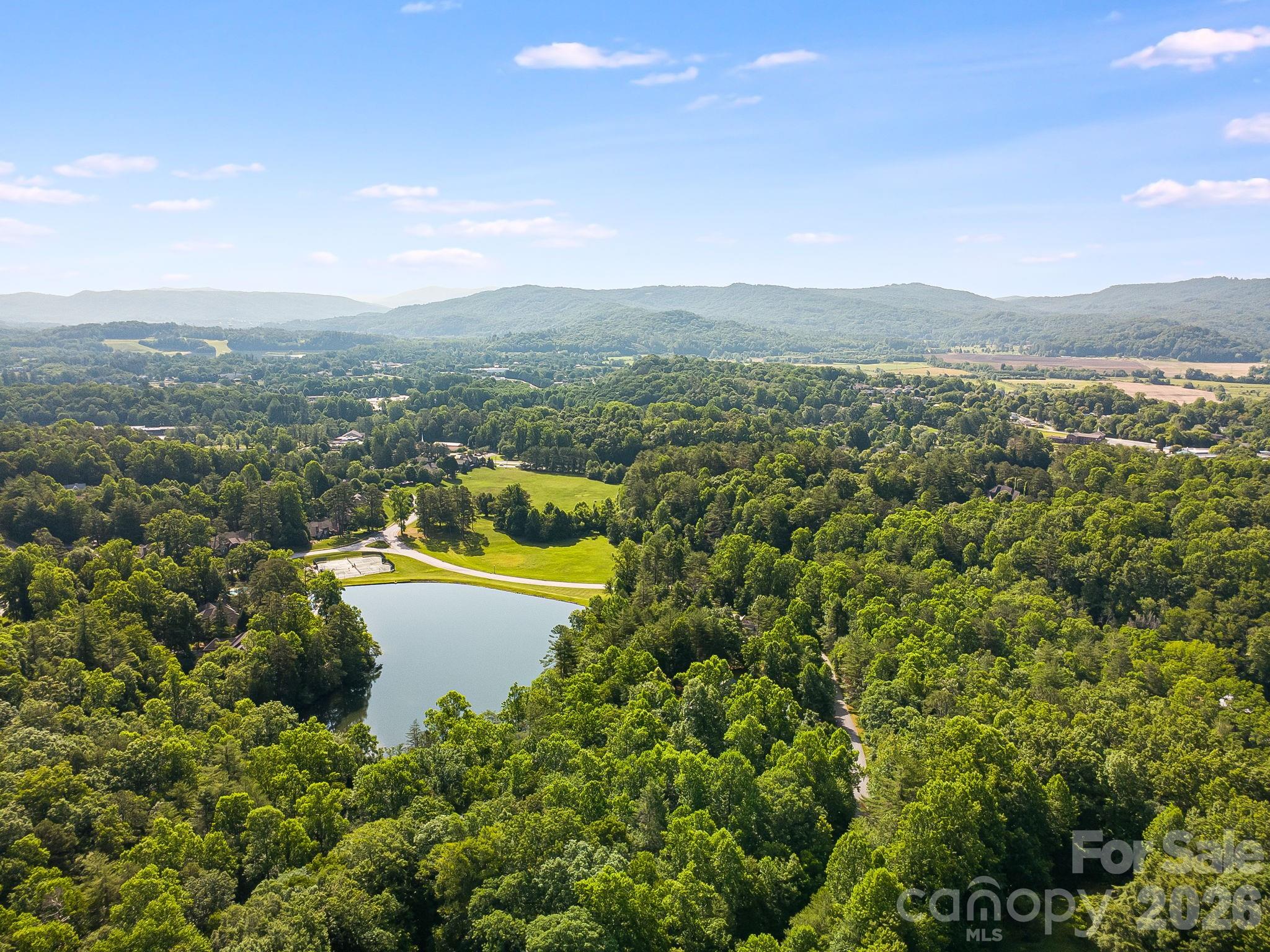 Straus Park - Land
