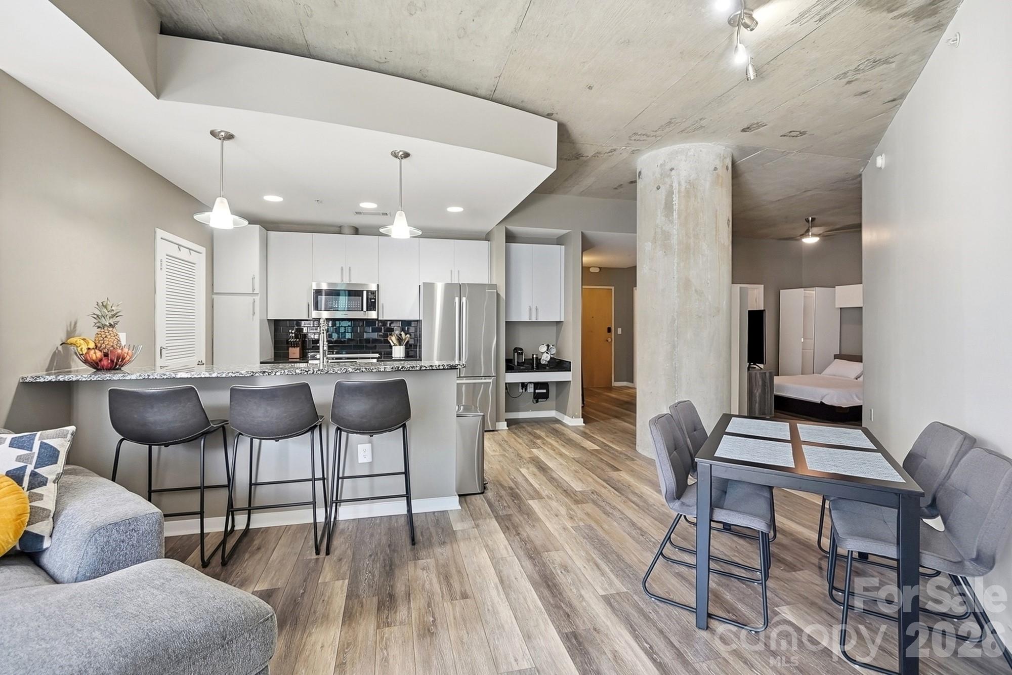 Avenue Condominiums - Residential