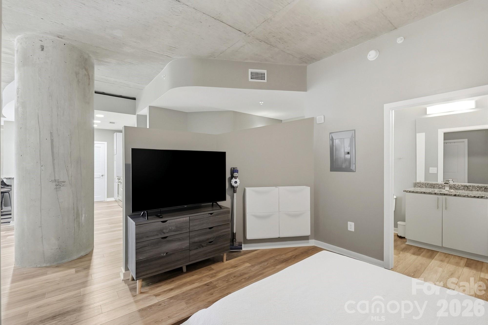 Avenue Condominiums - Residential