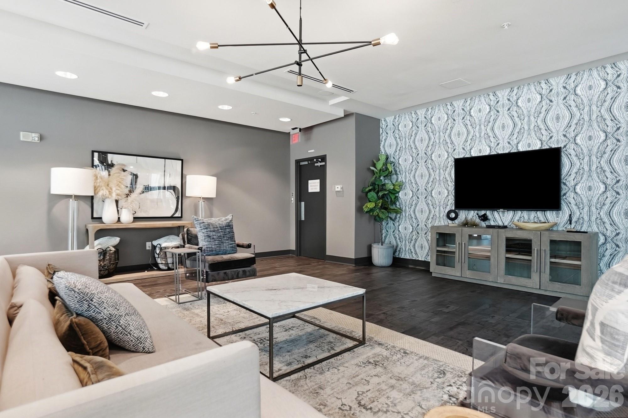 Avenue Condominiums - Residential