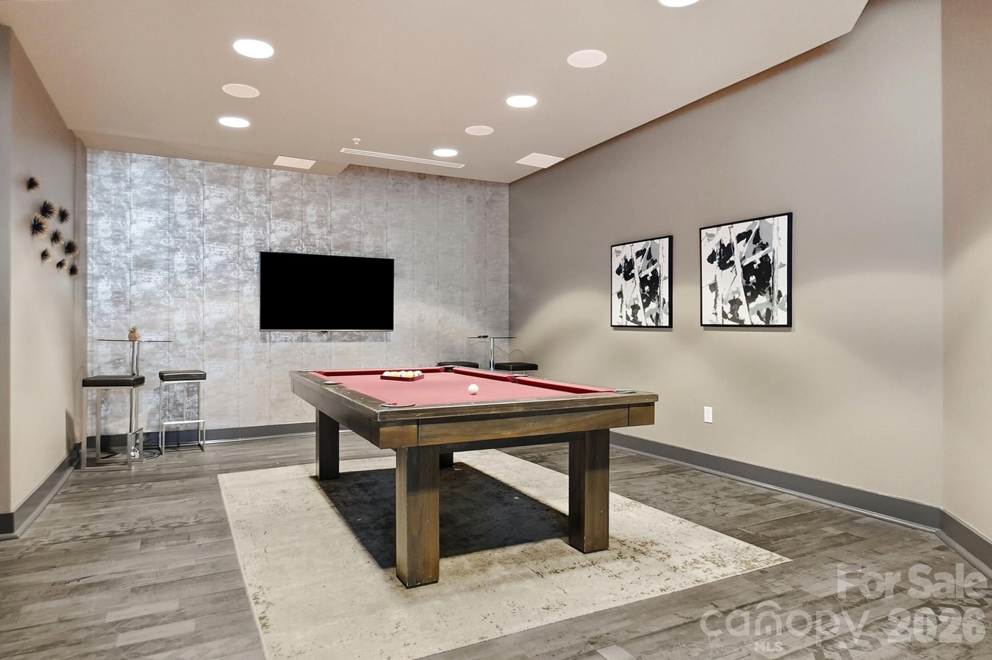 Avenue Condominiums - Residential