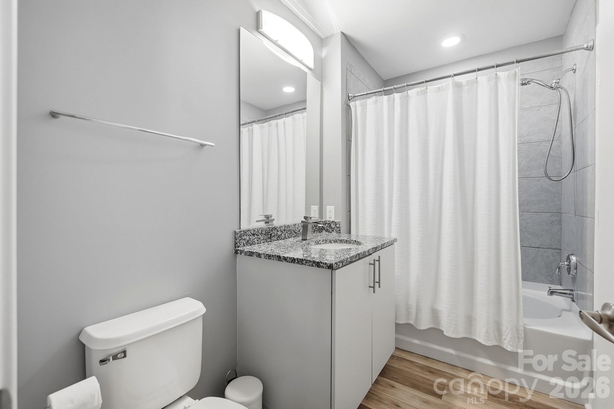 Avenue Condominiums - Residential