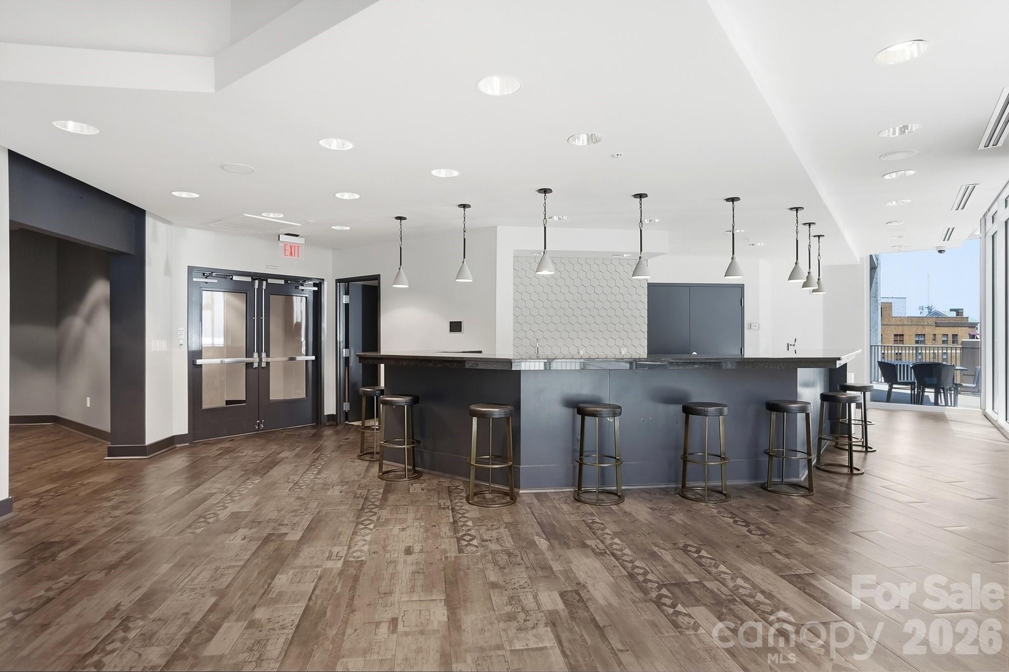 Avenue Condominiums - Residential