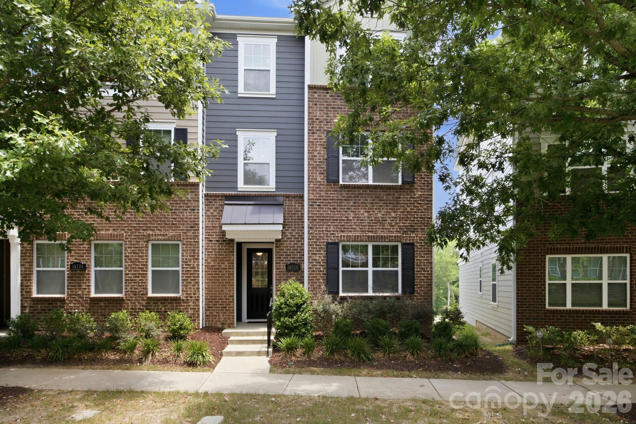 Beautiful 4BR/3.5BA end-unit townhome in the desirable Summers Walk community of Davidson. Spacious floorplan includes an oversized 2-car attached garage, guest suite with full bath on the ground floor, second-floor covered balcony, upgraded kitchen, and abundant storage. Summers Walk offers outstanding amenities: large swimming pool with water feature, clubhouse, playground, and expansive greenspace. Walking trails throughout the community connect to the West Branch Nature Trail and the 90-acre West Branch Nature Preserve, providing direct access to Davidson’s greenways, bike lanes, parks, Davidson College, and Downtown Davidson. Ideal for outdoor living and easy access to town amenities.