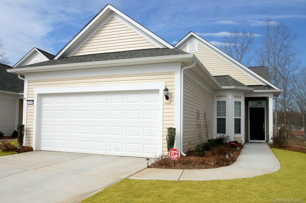 Popular Gray Myst Model in Sun City Carolina Lakes! This Move-In Ready Home Features 2 BD / 2 BA with Covered Patio and Office. Sunny Kitchen with Granite Countertops, Gas Appliances, & Breakfast Nook. Great Room and Formal Dining Area with Hardwood Floors! Covered Patio Overlooks Private Wooded Area. Master Bedroom Suite Features Private Bathroom with Shower, Oversized Walk In Closet, & Dual Sinks. Amenities Galore in this 55+ Active Adult Community!