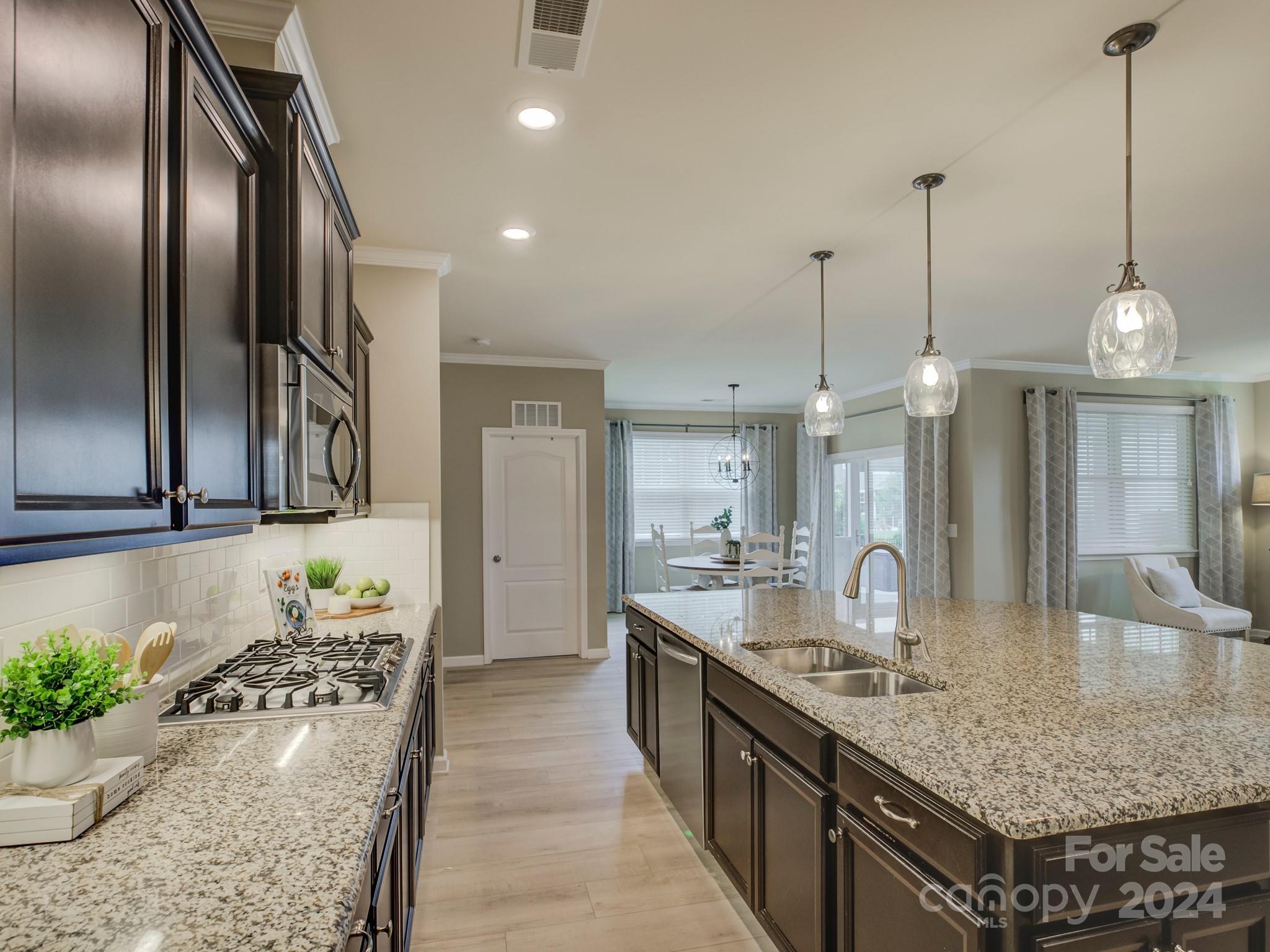 The Retreat At Rayfield - Residential