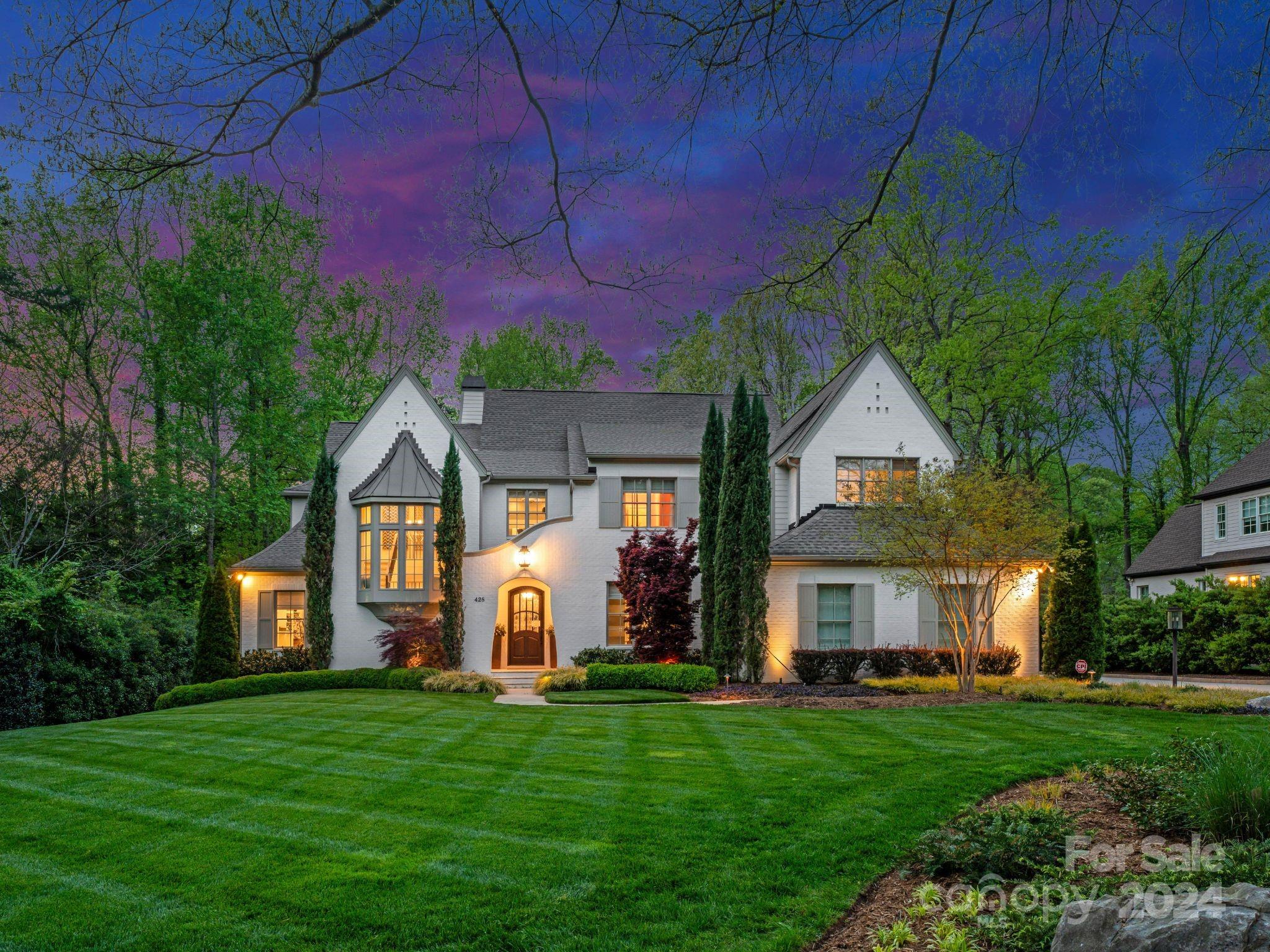 Stunning 2016 Chiott build in highly sought after Mammoth Oaks. This meticulously maintained home has a fabulous, well-planned open floor plan with welcoming light colored hardwoods and sun filled rooms overlooking your own private backyard oasis. Live everyday on vacation lounging by your oversized 25'X44' pool with vanishing edge, spa, tanning ledges, fountains and 2 fire bowls. Entertainers dream space with over 2300 sqft of travertine patio, outdoor fireplace and chef's grilling station, no expense spared.  Inside, great working kitchen with plenty of storage space in your scullery, butler's pantry and hidden storage room. Large mudroom, planning station and laundry just off the 3- car garage and side entrance. Primary suite on main with oversized spa like bath and custom closet. Upstairs, 4 ensuite guest rooms with oversized closets, large bonus room with private bath. This home is walking distance to Providence Day School and located minutes from South Park and Uptown.