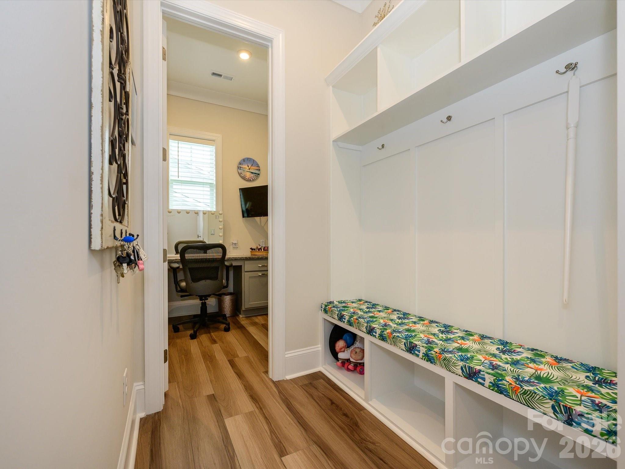 McLean - South Shore - Residential