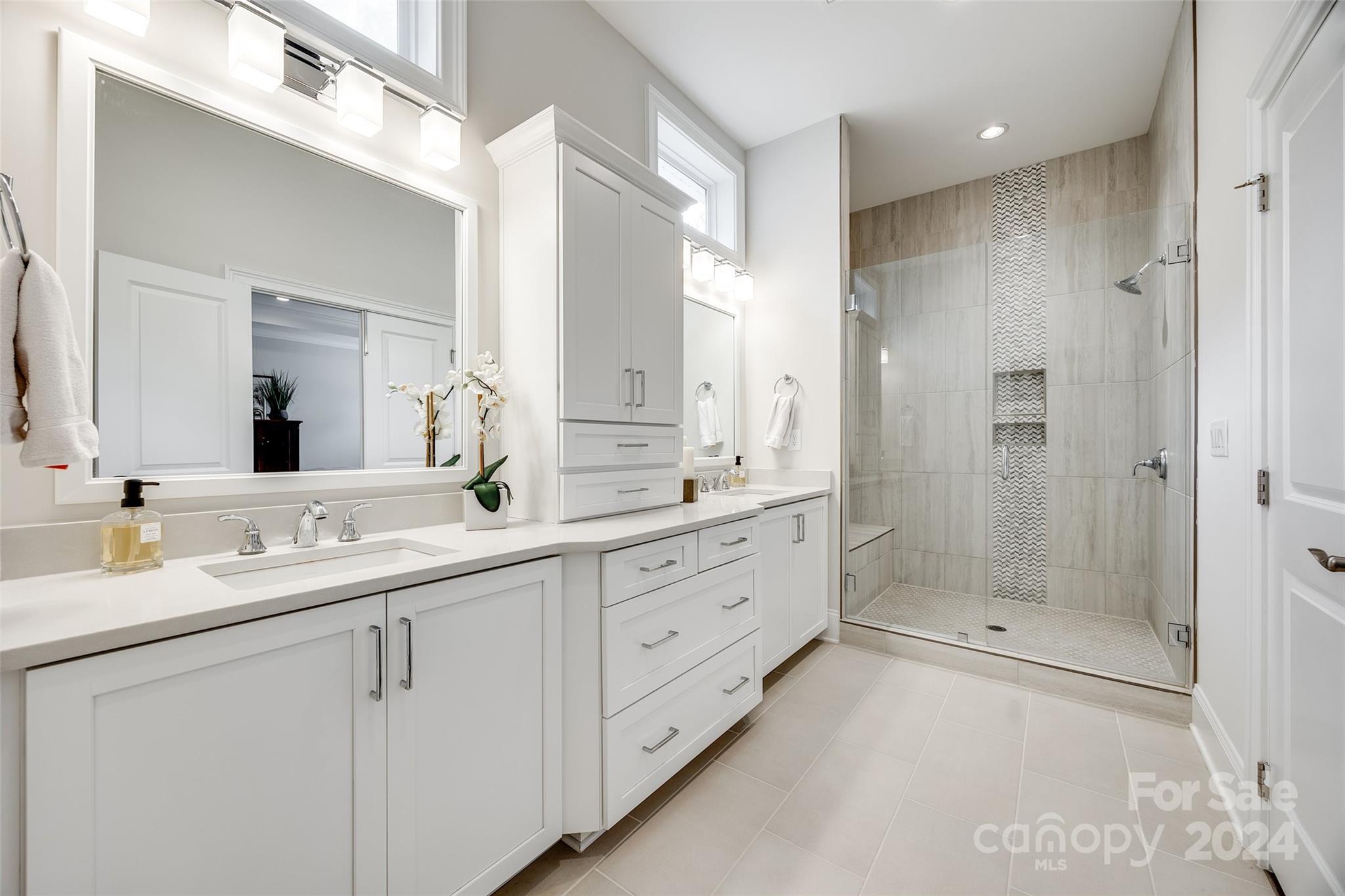 Regency at Palisades - Residential