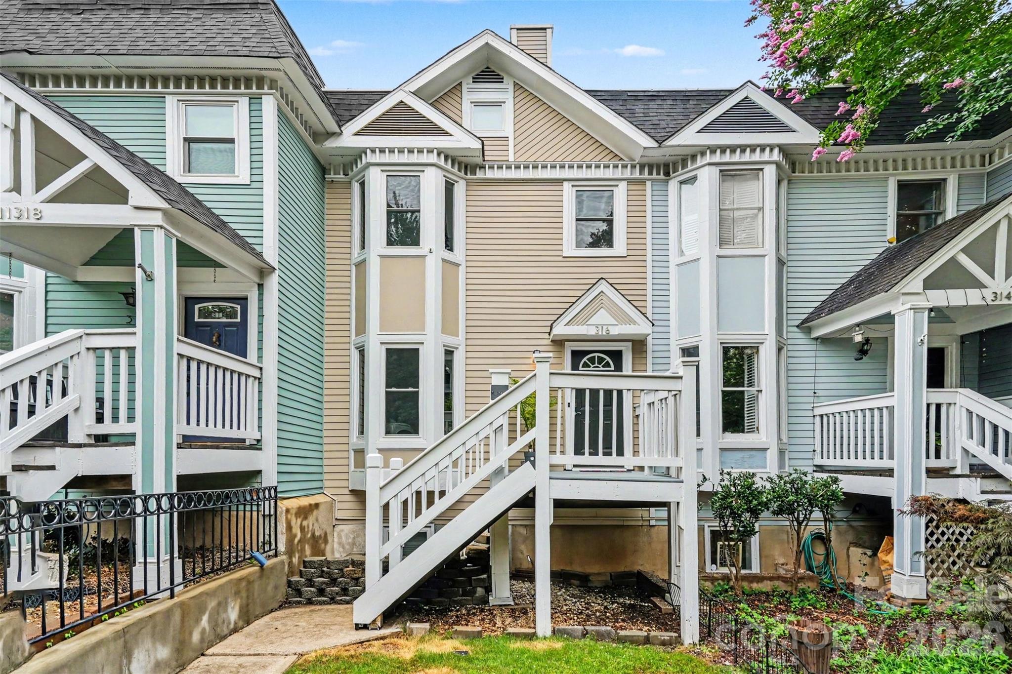 HOME HAS BEEN COMPLETELY RENOVATED AND UPDATED. owner has spent 200K on updates and renovations. Fully update bathrooms. New AC and kitchen appliances.