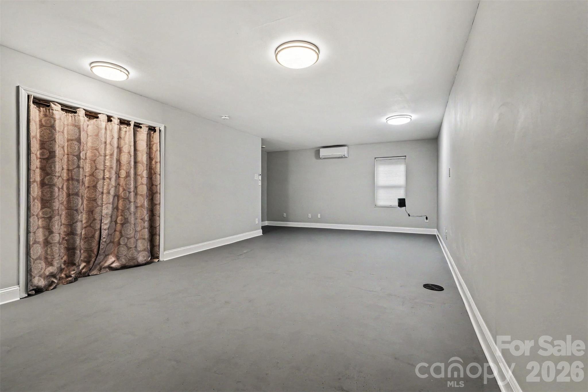 Tenth Avenue - Residential