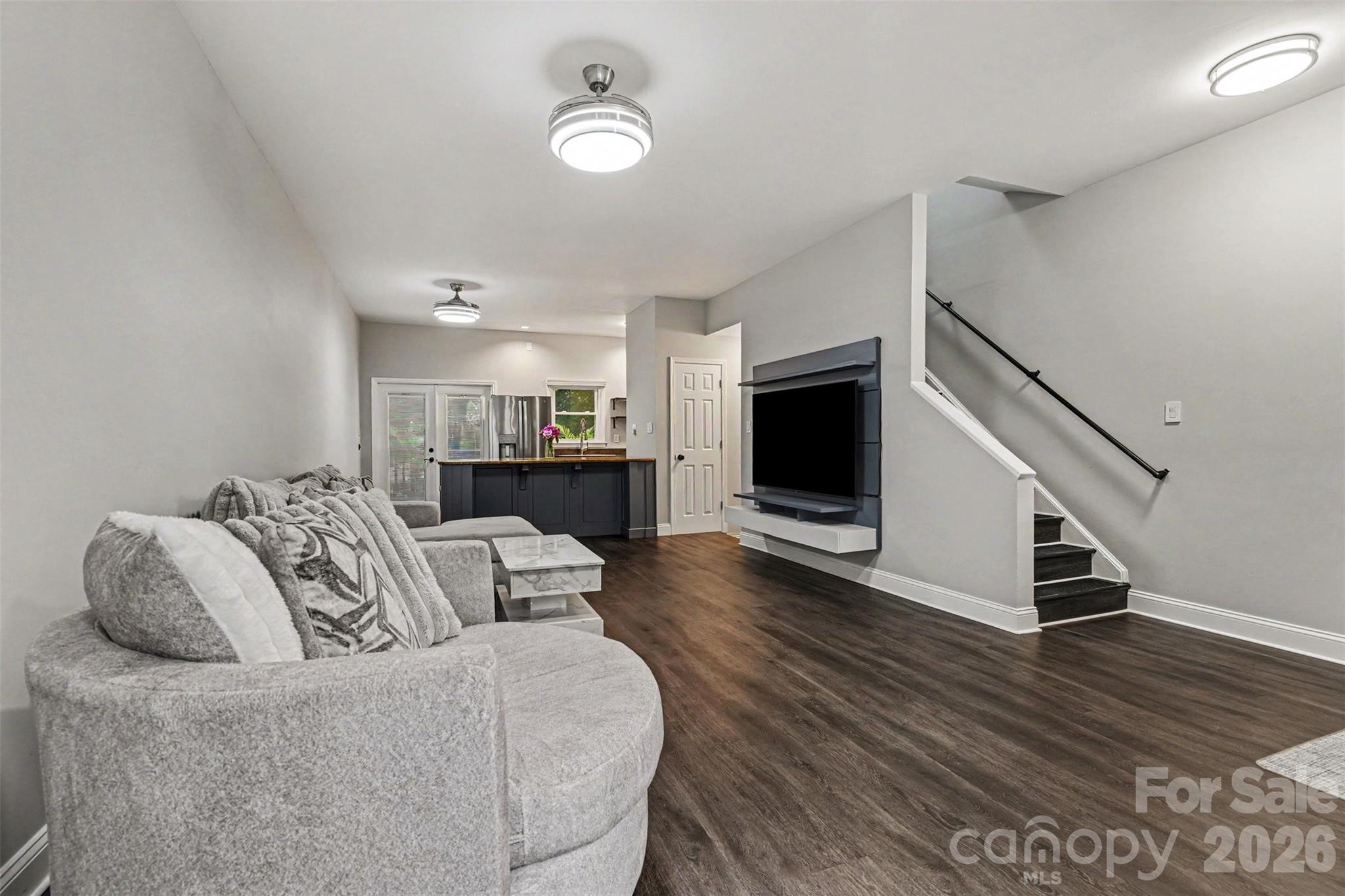 Tenth Avenue - Residential