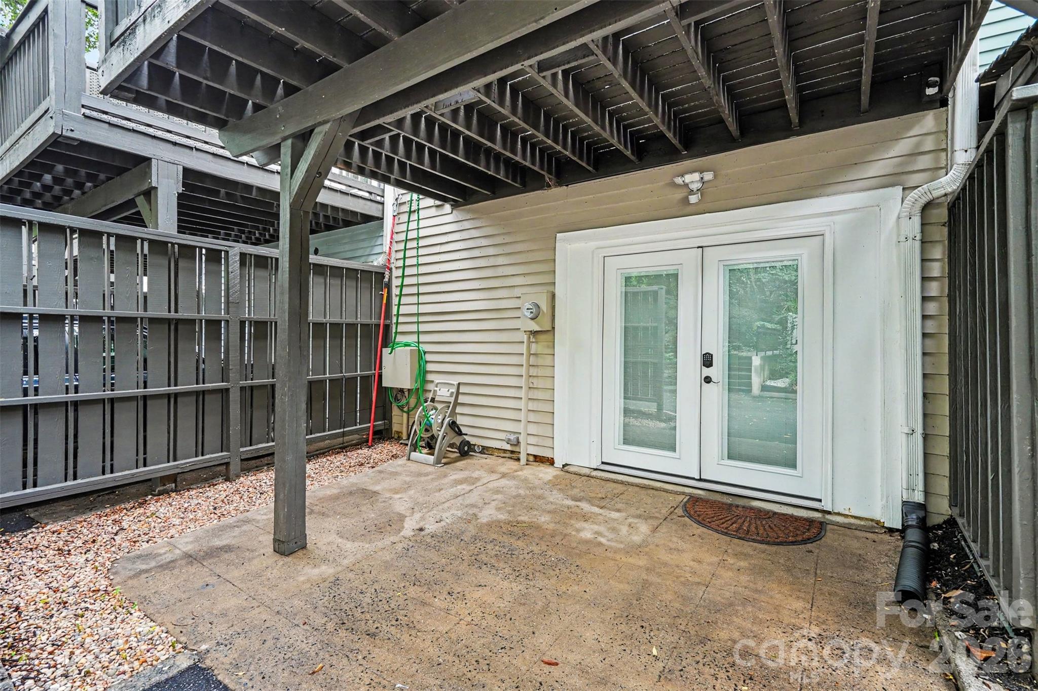 Tenth Avenue - Residential