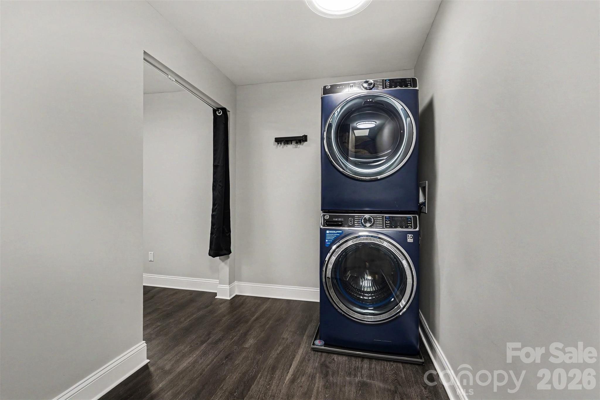 Tenth Avenue - Residential