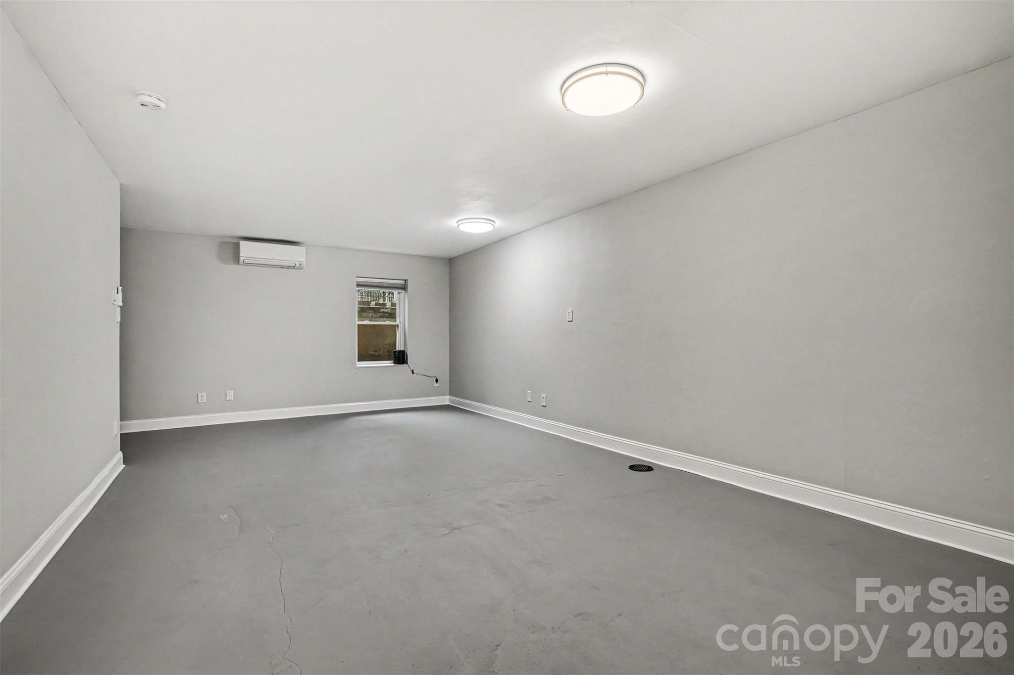 Tenth Avenue - Residential