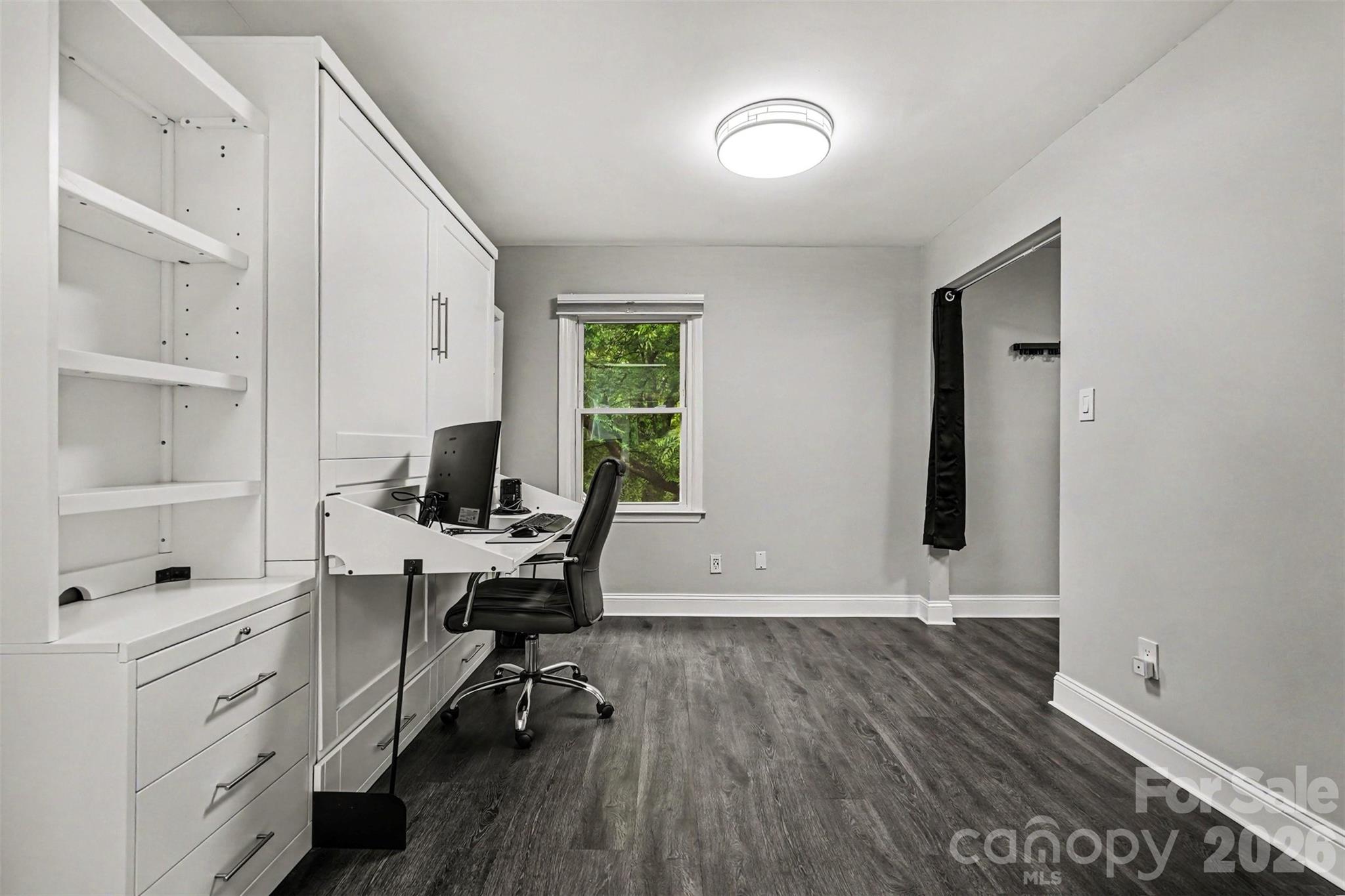 Tenth Avenue - Residential