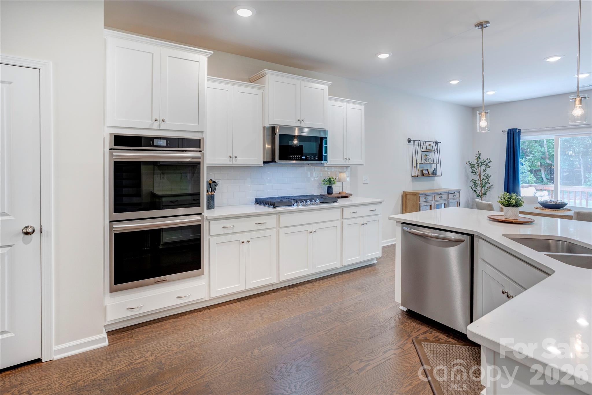 The Estates at Arlington Woods - Residential