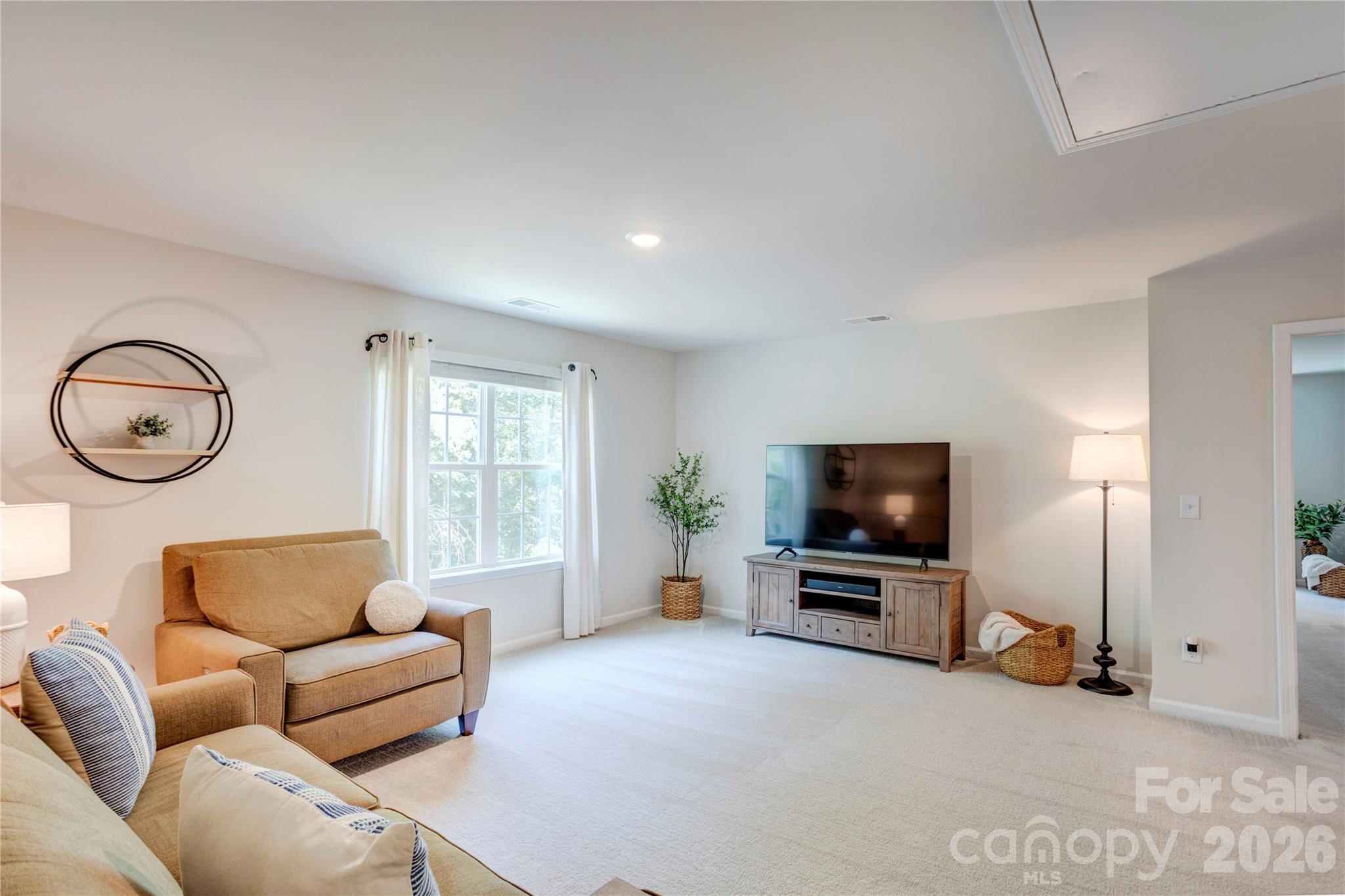 The Estates at Arlington Woods - Residential