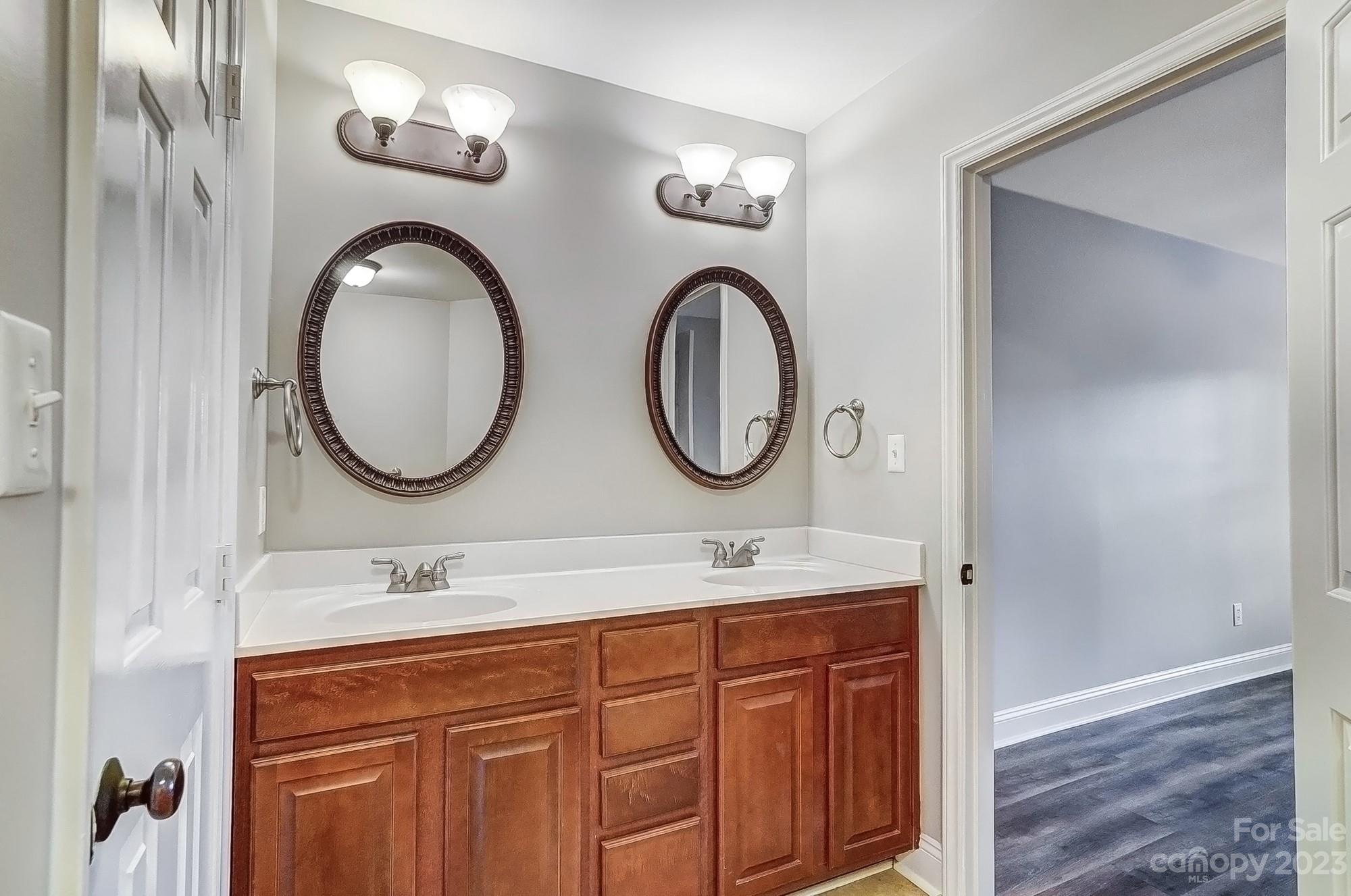 Fairlawn Villas - Residential