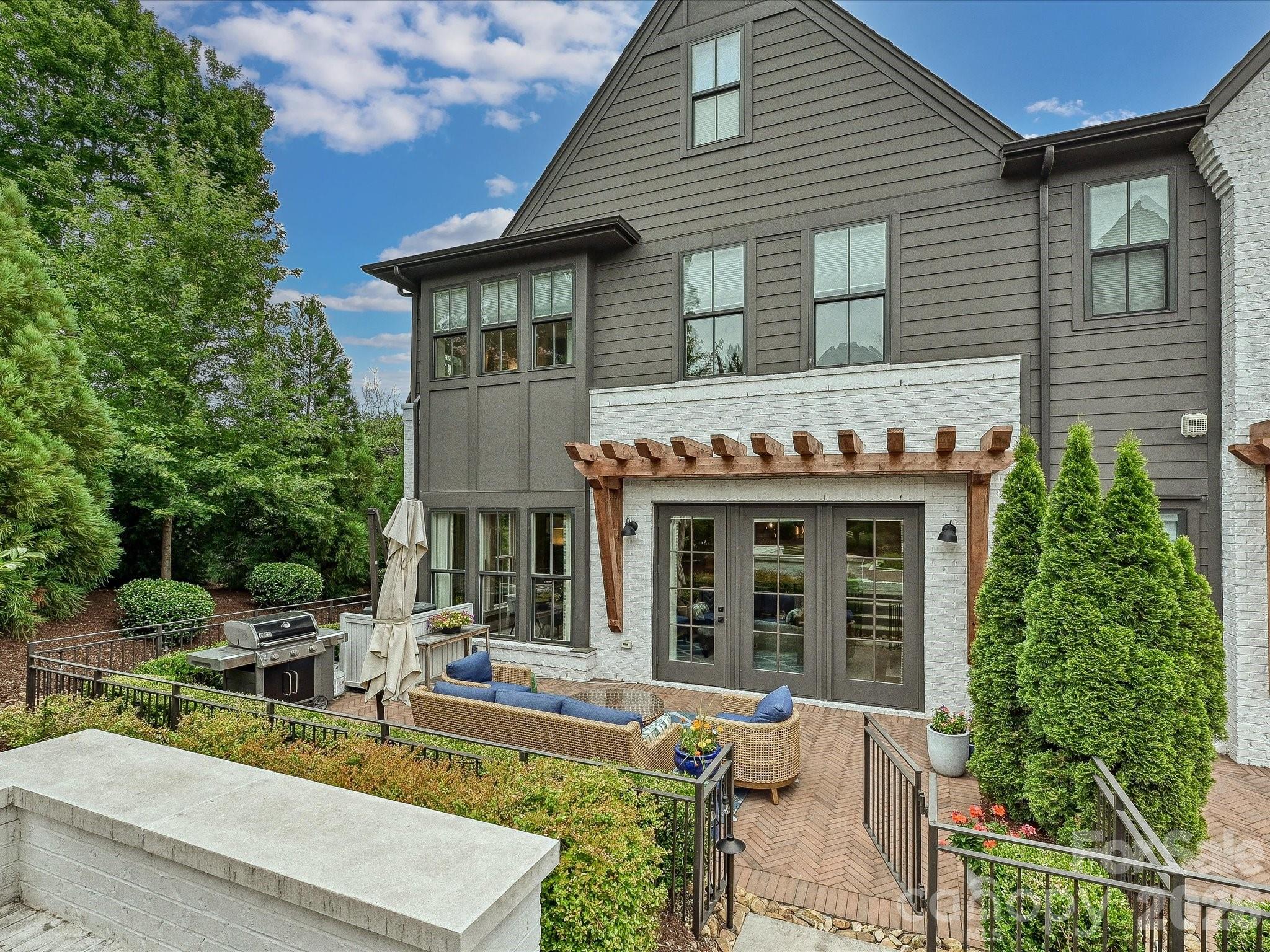 The Nolen Townes - Residential