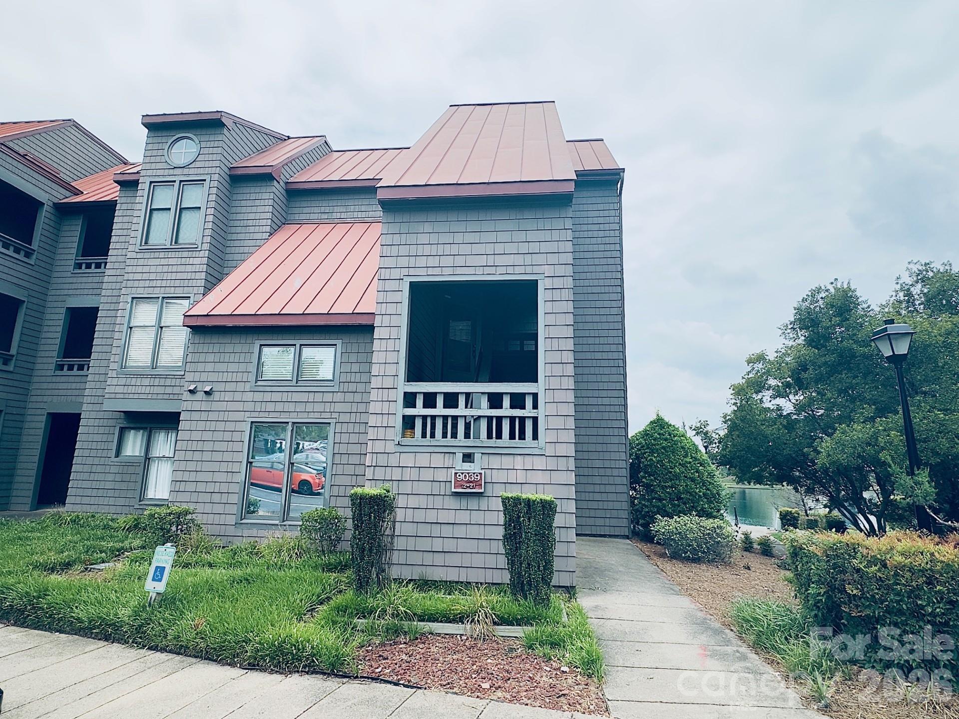 Lakeshore Village - Residential