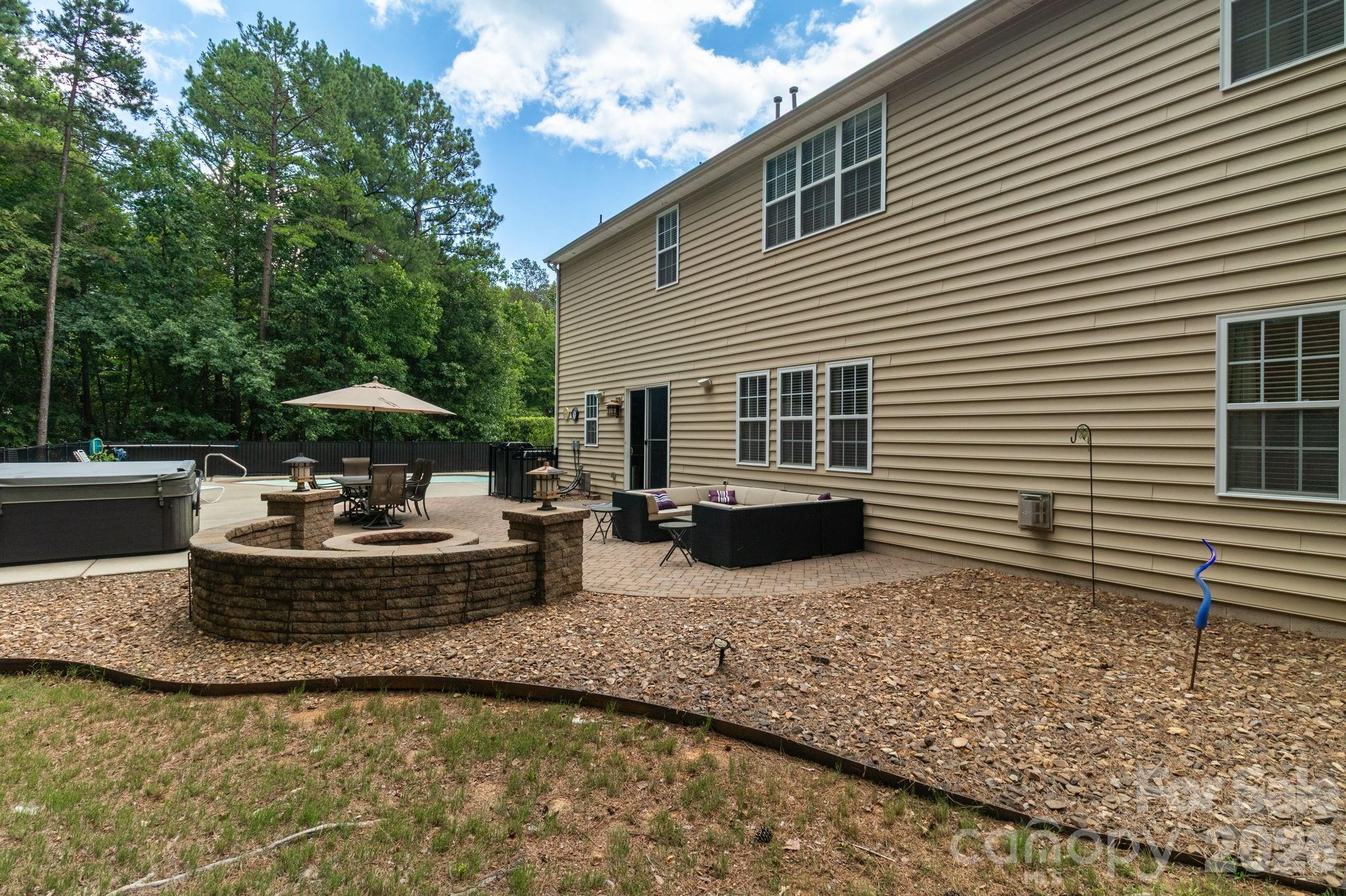 Wesley Oaks - Residential
