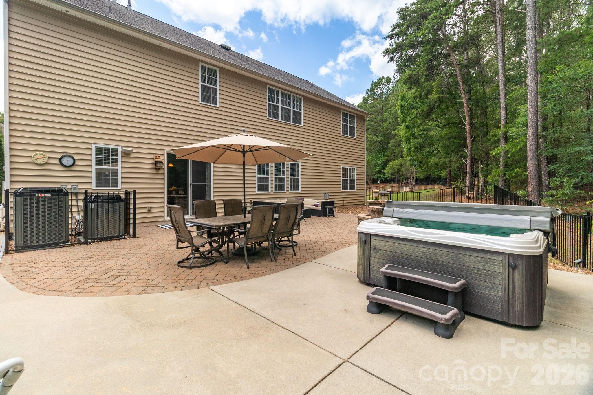 Wesley Oaks - Residential