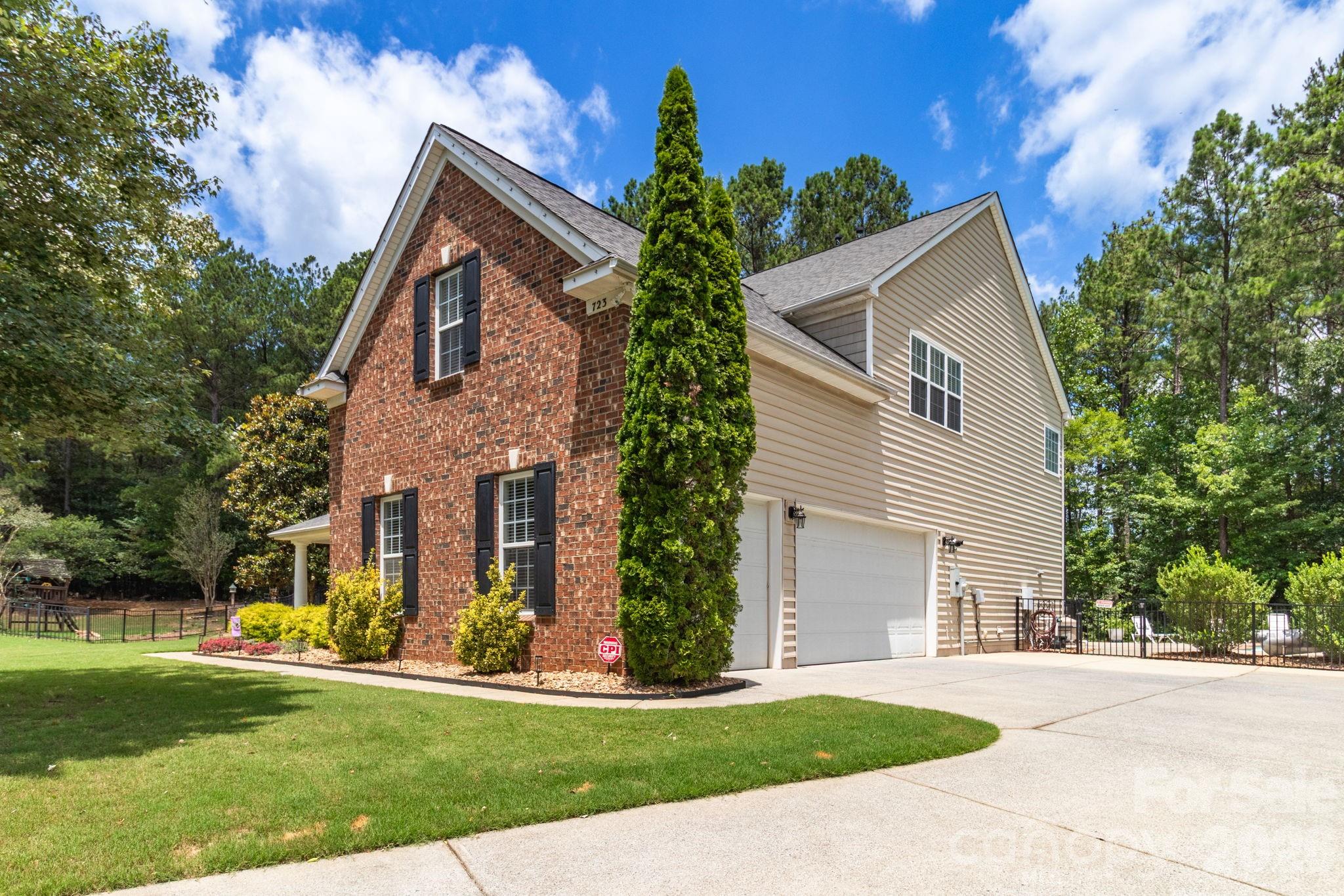 Wesley Oaks - Residential