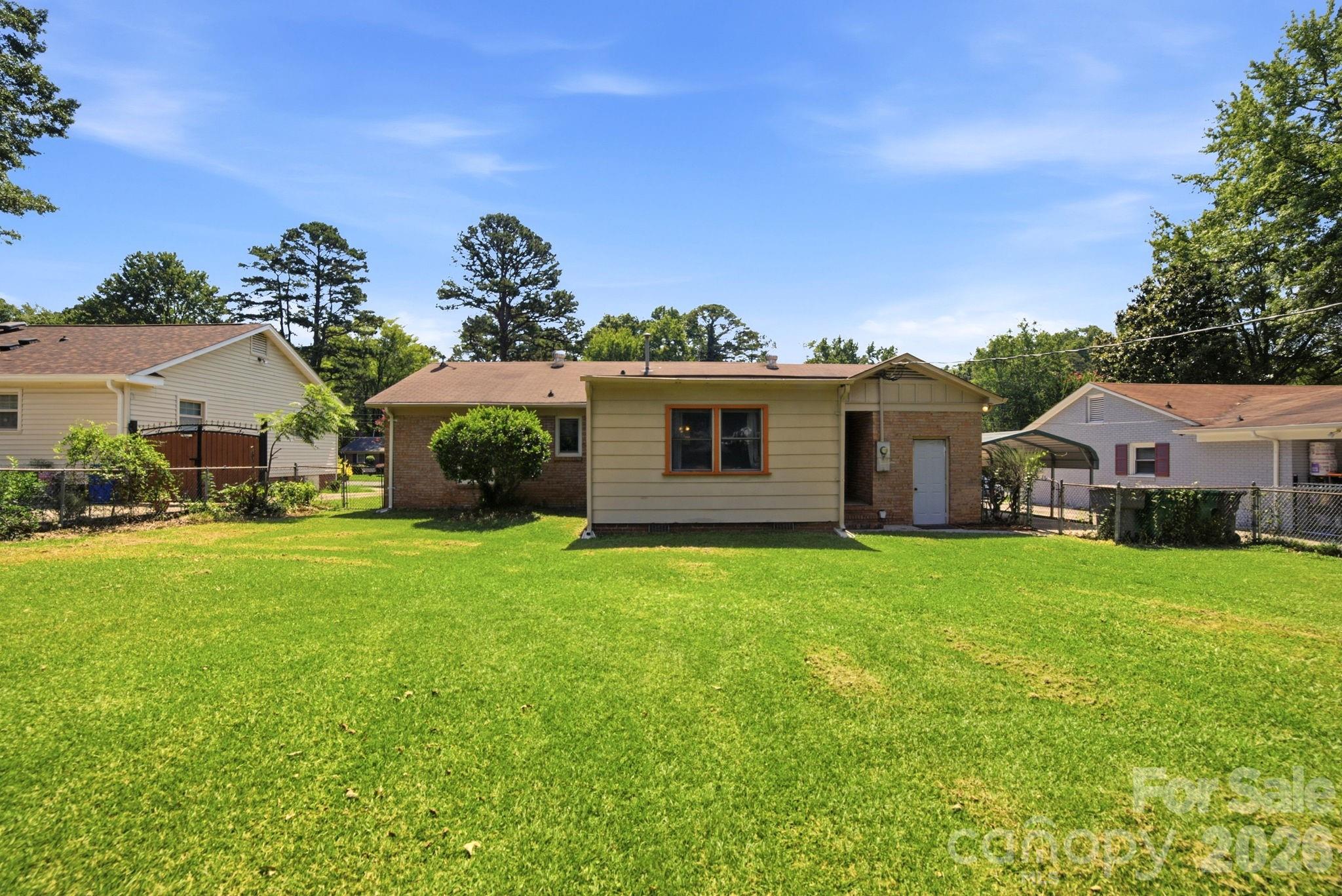 Pinecroft - Residential