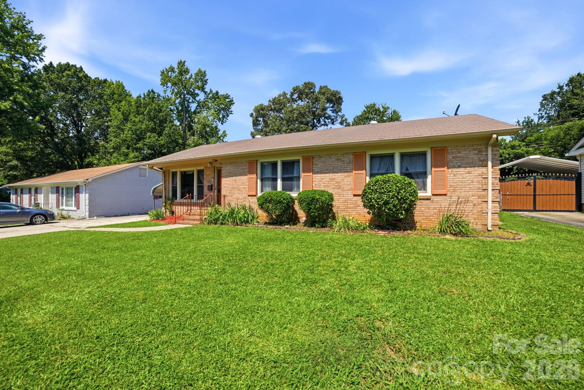 Pinecroft - Residential
