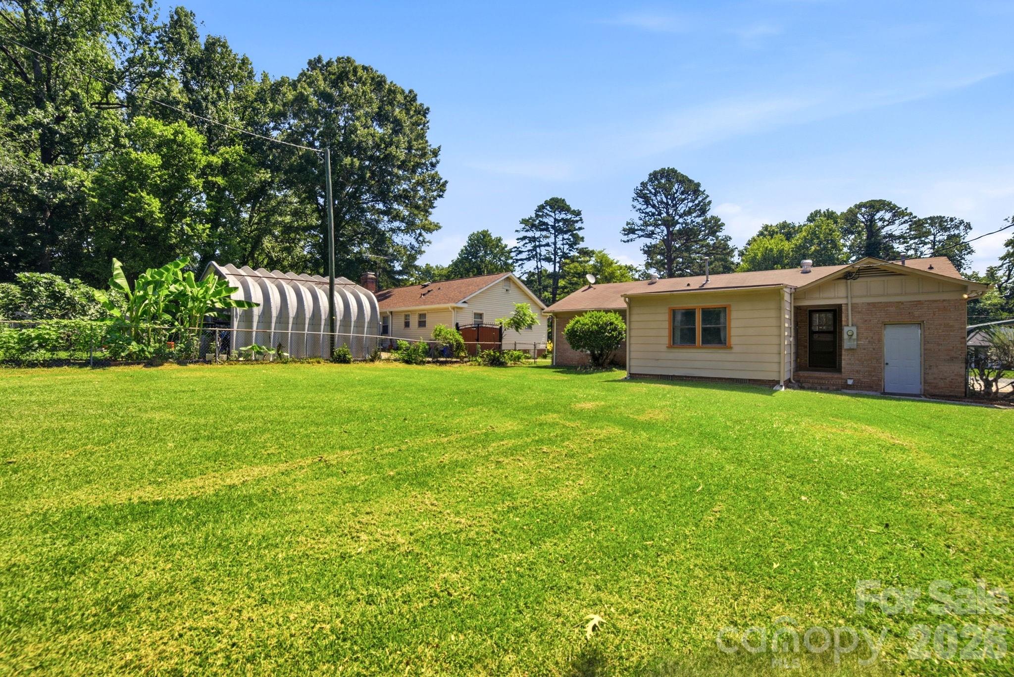 Pinecroft - Residential